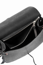 Load image into Gallery viewer, ierib x LOOM exclusive Medicine Bag / Saddle Leather (BLACK)