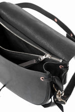 Load image into Gallery viewer, ierib x LOOM exclusive Medicine Bag / Saddle Leather (BLACK)