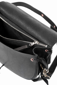 Load image into Gallery viewer, ierib x LOOM exclusive Medicine Bag / Saddle Leather (BLACK)