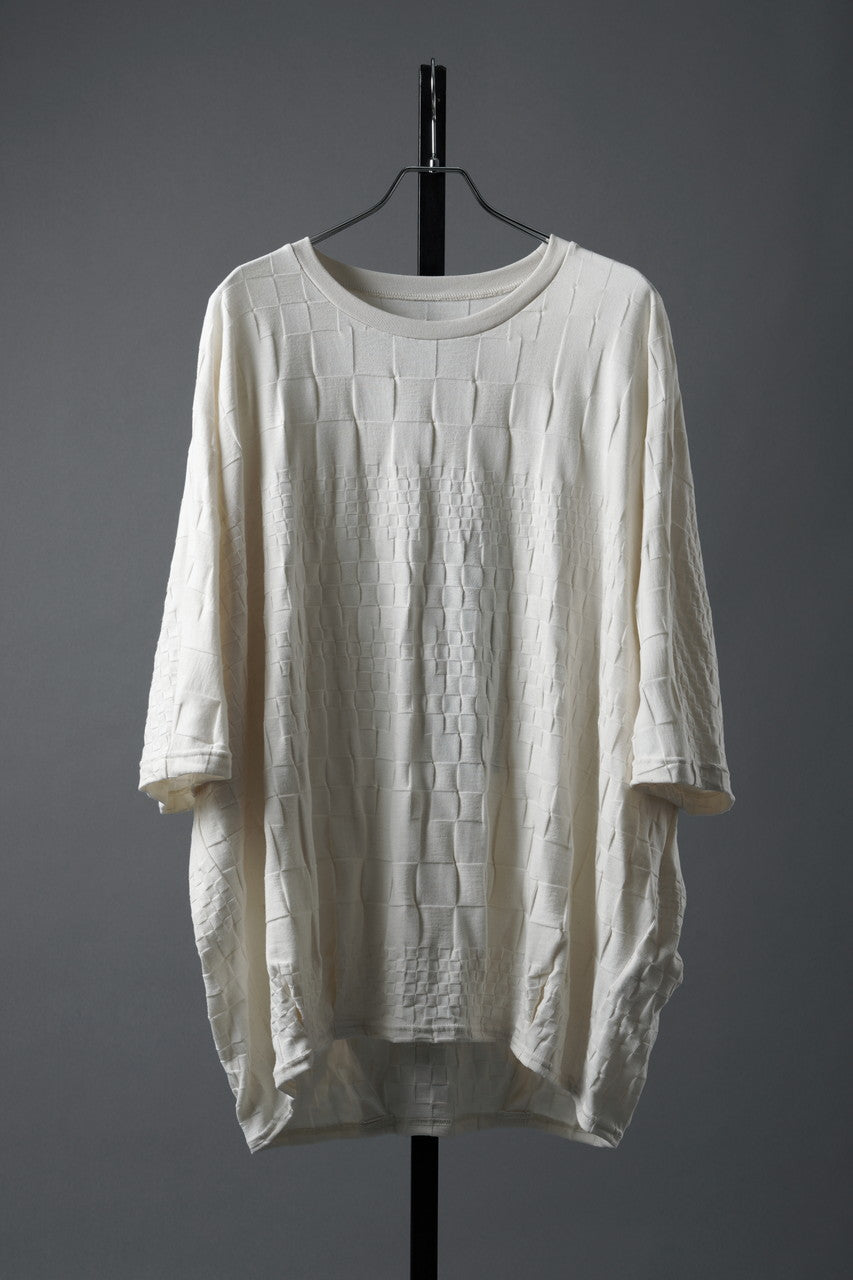 画像をギャラリービューアに読み込む, A.F ARTEFACT GRADIENT PLAID PATTERN DOLMAN TEE (CREAM)