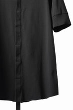 画像をギャラリービューアに読み込む, thom/krom STAND UP COLLAR T-SHIRT / STRETCH COTTON JERSEY (BLACK)