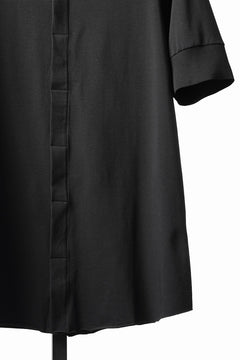 画像をギャラリービューアに読み込む, thom/krom STAND UP COLLAR T-SHIRT / STRETCH COTTON JERSEY (BLACK)