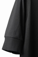 画像をギャラリービューアに読み込む, thom/krom STAND UP COLLAR T-SHIRT / STRETCH COTTON JERSEY (BLACK)