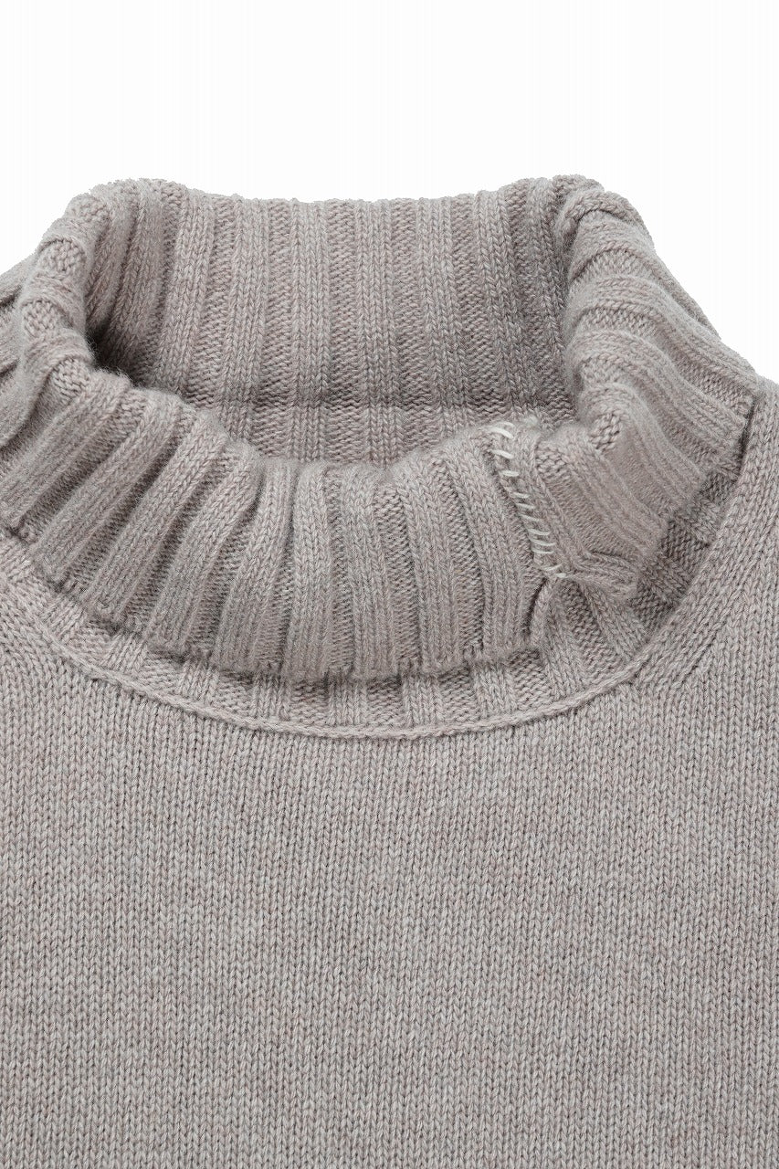 Load image into Gallery viewer, ISABEL BENENATO Cashmere Turtle Neck Sweater (PUMICE)