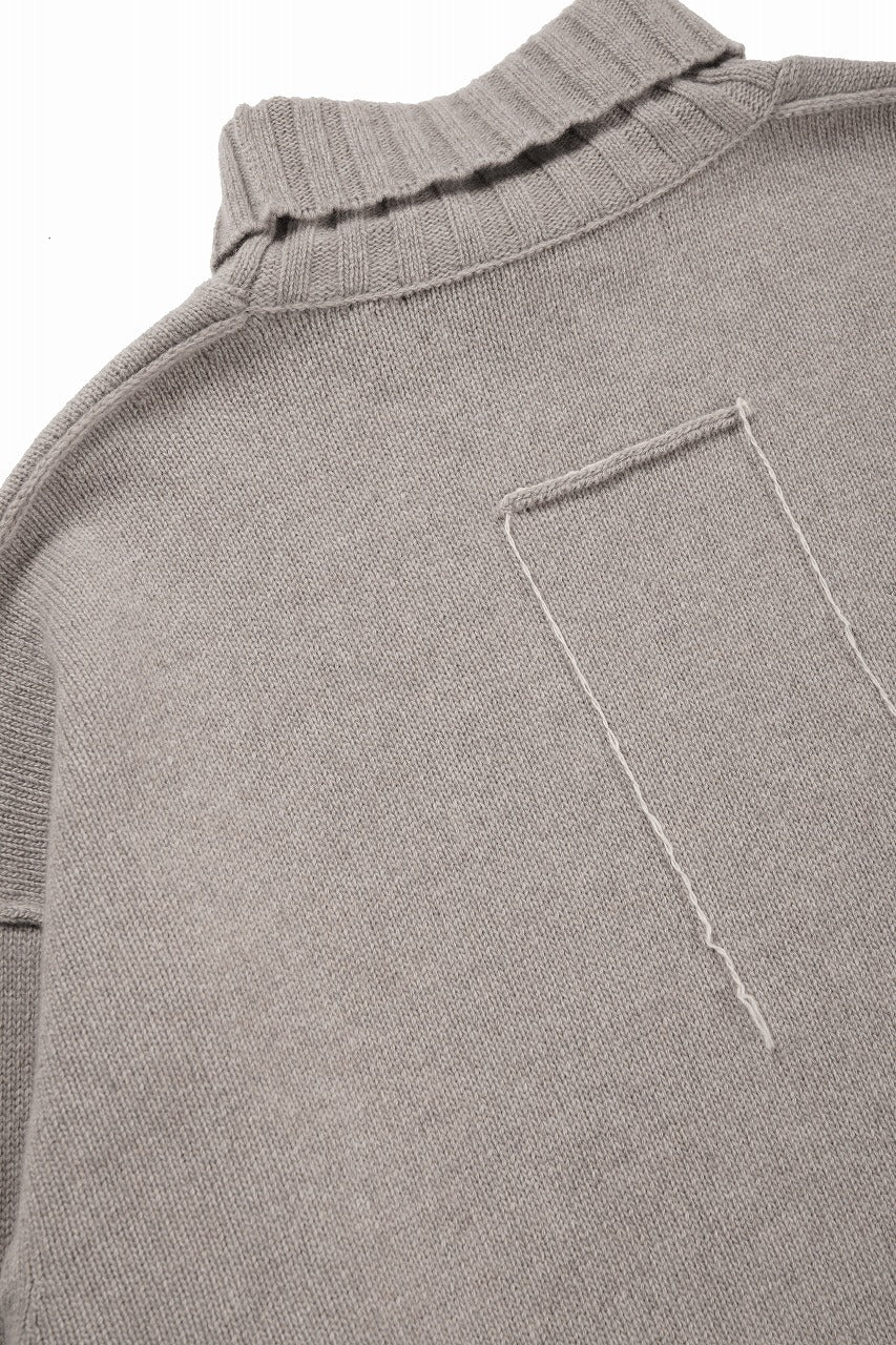 Load image into Gallery viewer, ISABEL BENENATO Cashmere Turtle Neck Sweater (PUMICE)