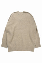 Load image into Gallery viewer, ISABEL BENENATO Yak V-neck Over Sweater with Contrast &amp; Crotch Stitching (NATURAL)
