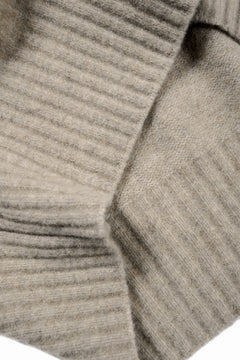 Load image into Gallery viewer, ISABEL BENENATO Yak V-neck Over Sweater with Contrast &amp; Crotch Stitching (NATURAL)