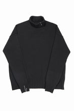 Load image into Gallery viewer, ISABEL BENENATO Cashmere Turtle Neck Sweater (BLACK)
