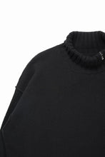 Load image into Gallery viewer, ISABEL BENENATO Cashmere Turtle Neck Sweater (BLACK)