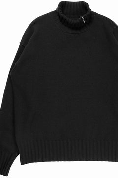 Load image into Gallery viewer, ISABEL BENENATO Cashmere Turtle Neck Sweater (BLACK)