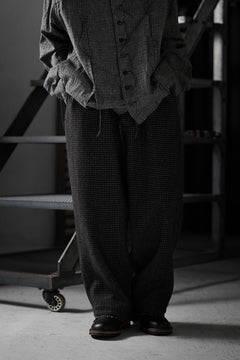Load image into Gallery viewer, A TENTATIVE ATELIER exclusive George BUTTONED JACQUARD WORKER PANTS (DARK BROWN)