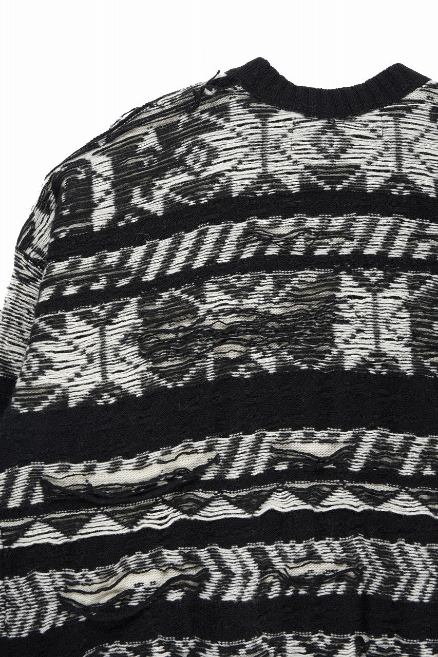 Load image into Gallery viewer, ISABEL BENENATO Reversible Crew-Neck Sweater with Virgin Wool Fancy Jacquard Work (BLACK / WHITE)