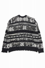 Load image into Gallery viewer, ISABEL BENENATO Reversible Crew-Neck Sweater with Virgin Wool Fancy Jacquard Work (BLACK / WHITE)