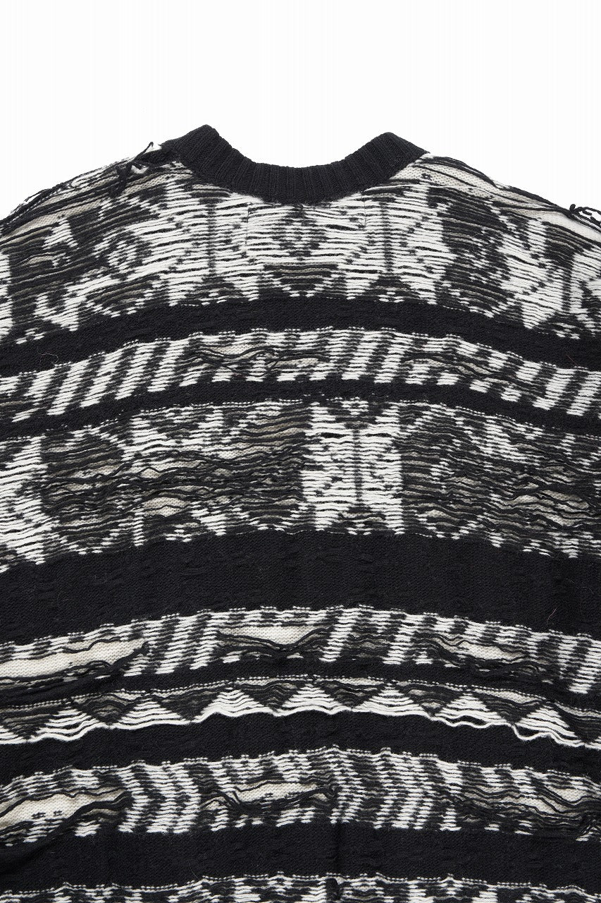 Load image into Gallery viewer, ISABEL BENENATO Reversible Crew-Neck Sweater with Virgin Wool Fancy Jacquard Work (BLACK / WHITE)