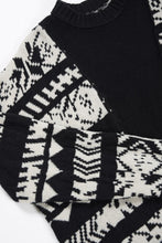 Load image into Gallery viewer, ISABEL BENENATO Reversible Crew-Neck Sweater with Virgin Wool Fancy Jacquard Work (BLACK / WHITE)