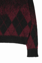 Load image into Gallery viewer, ISABEL BENENATO Gauzed Mohair Crew-Neck Sweater in Shaded Check (BLACK / RED)