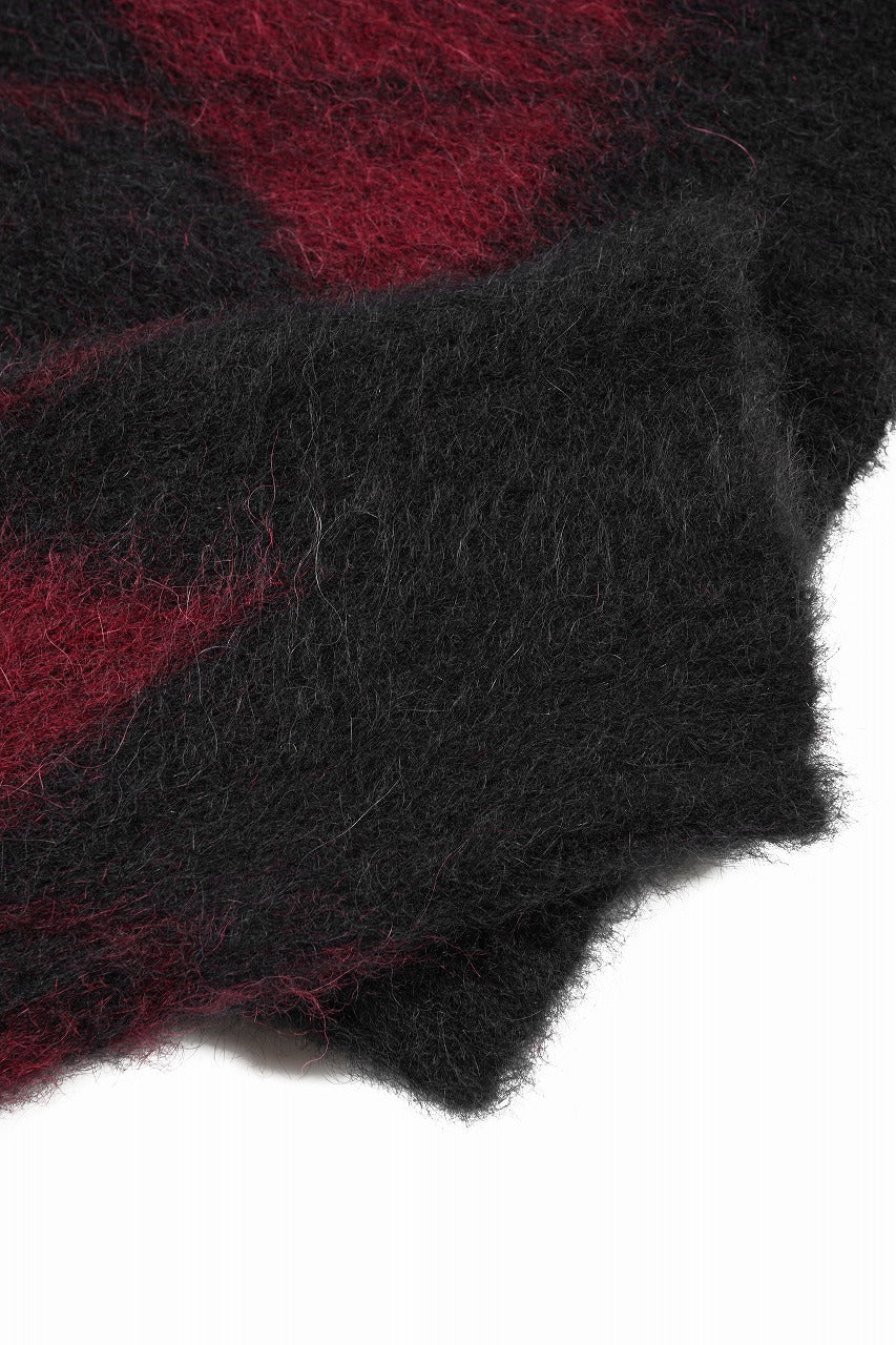 Load image into Gallery viewer, ISABEL BENENATO Gauzed Mohair Crew-Neck Sweater in Shaded Check (BLACK / RED)