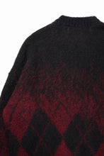 Load image into Gallery viewer, ISABEL BENENATO Gauzed Mohair Crew-Neck Sweater in Shaded Check (BLACK / RED)
