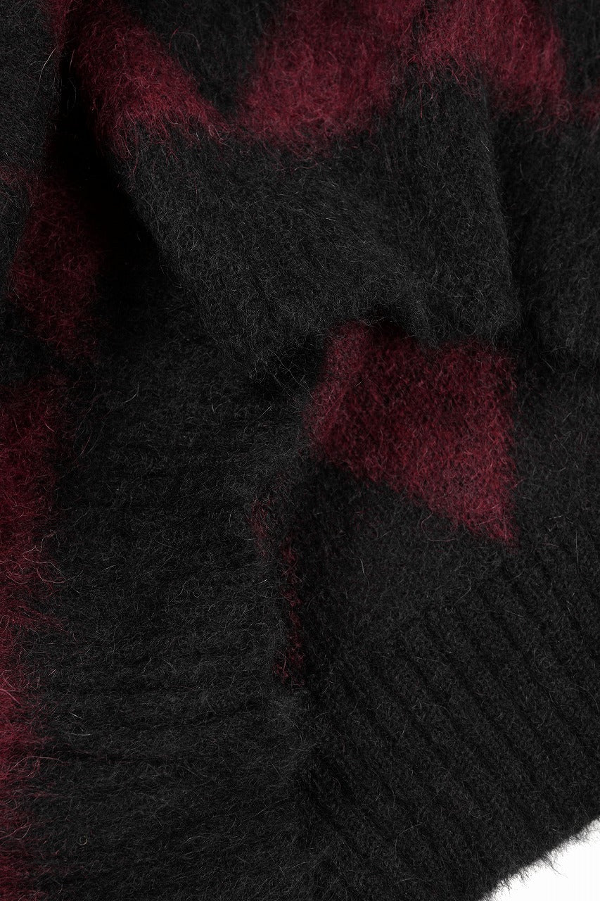 Load image into Gallery viewer, ISABEL BENENATO Gauzed Mohair Crew-Neck Sweater in Shaded Check (BLACK / RED)