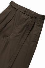 Load image into Gallery viewer, KLASICA EXTRA WIDE MILLITARY CHINO PANTS / HIGH DENSITY COMPACT YARN (WARNUT)
