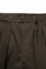 Load image into Gallery viewer, KLASICA EXTRA WIDE MILLITARY CHINO PANTS / HIGH DENSITY COMPACT YARN (WARNUT)