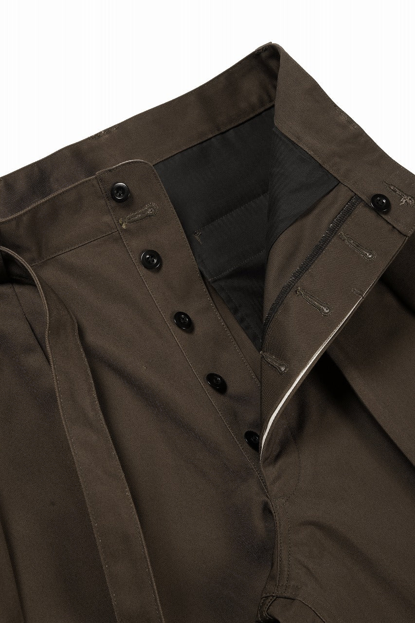 Load image into Gallery viewer, KLASICA EXTRA WIDE MILLITARY CHINO PANTS / HIGH DENSITY COMPACT YARN (WARNUT)