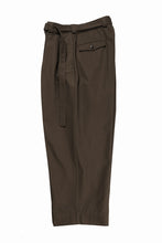 Load image into Gallery viewer, KLASICA EXTRA WIDE MILLITARY CHINO PANTS / HIGH DENSITY COMPACT YARN (WARNUT)