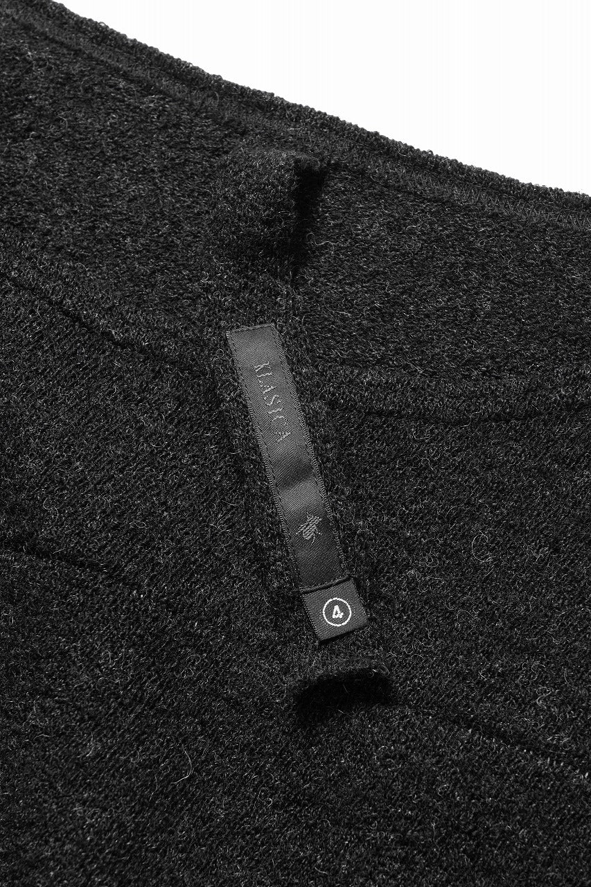 Load image into Gallery viewer, KLASICA STANDARD BOAT NECK / SHETLAND WOOL AMUNZEN (CARBON)