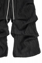 画像をギャラリービューアに読み込む, A.F ARTEFACT SHEER YO-RYU TUCK BAGGY PANTS (BLACK)