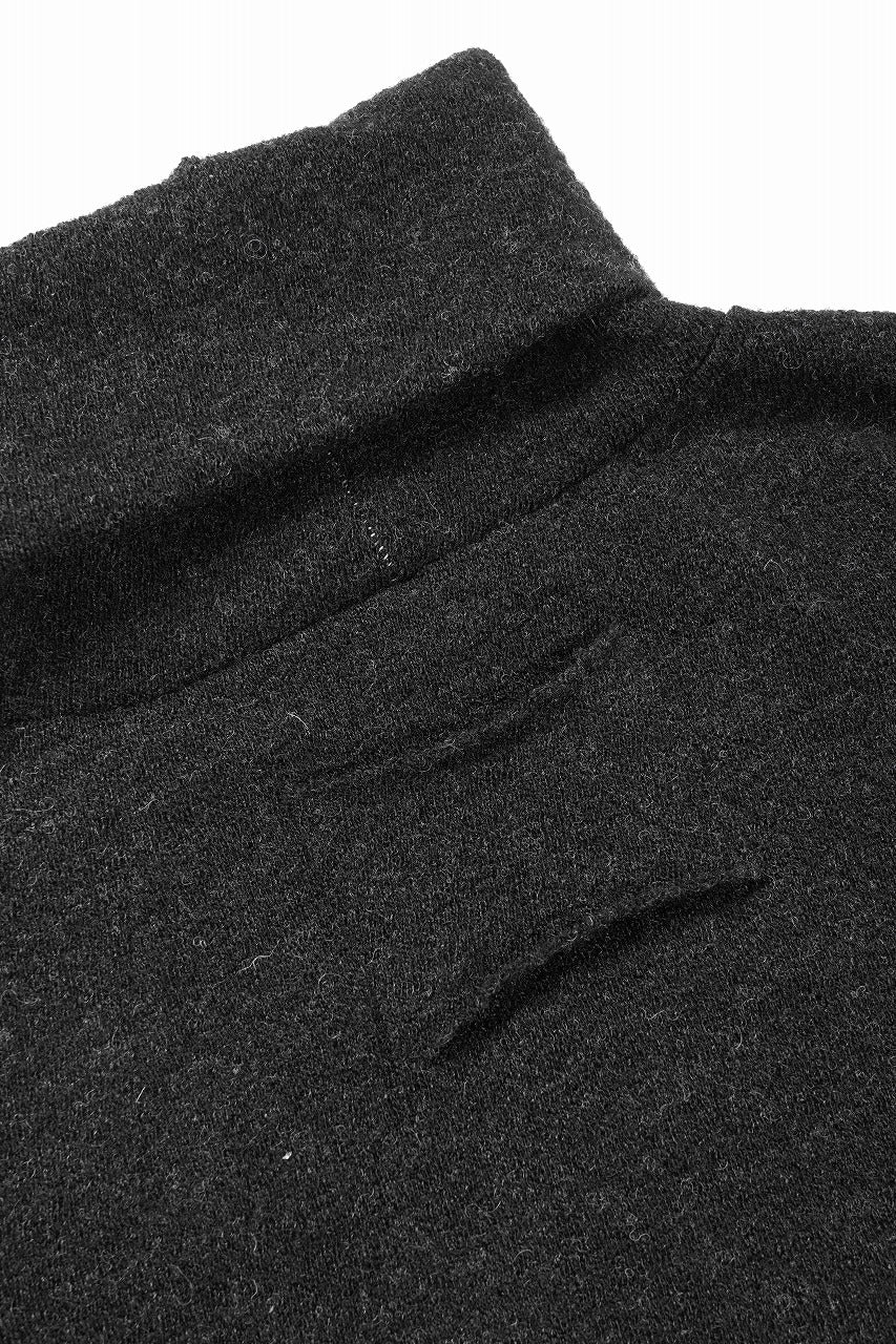 Load image into Gallery viewer, KLASICA VOLUME TURTLE NECK / SHETLAND WOOL AMUNZEN (CARBON)