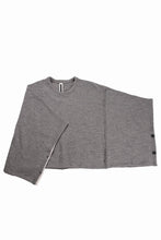 Load image into Gallery viewer, KLASICA WEARABLE BIG STOLE PONCHO / SHETLAND WOOL AMUNZEN (SAND)