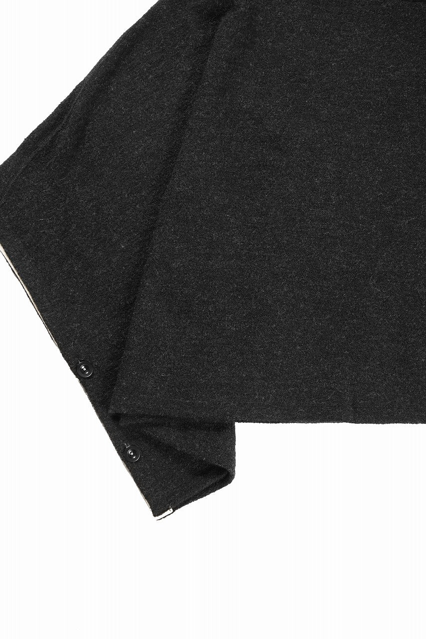Load image into Gallery viewer, KLASICA WEARABLE BIG STOLE PONCHO / SHETLAND WOOL AMUNZEN (CARBON)