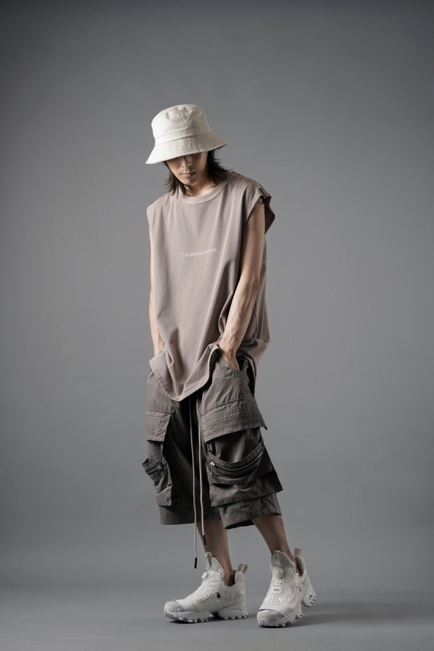 画像をギャラリービューアに読み込む, beauty : beast ESSENTIAL GRAPHIC LINE SLEEVELESS TEE (PRAYER / LIGHT MOCHA)