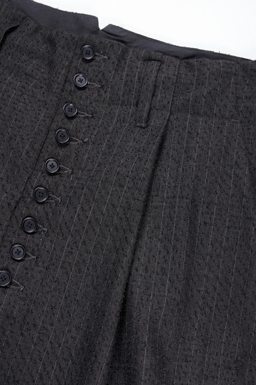 KLASICA BACK SEEM TAPERED TROUSERS / FORK NEEDLE PUNCH SUPER 100's PENCIL STRIPE (IRON BROWN STRIPES)