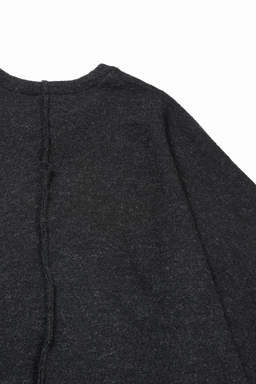 Load image into Gallery viewer, KLASICA WEARABLE BIG STOLE PONCHO / SHETLAND WOOL AMUNZEN (CARBON)