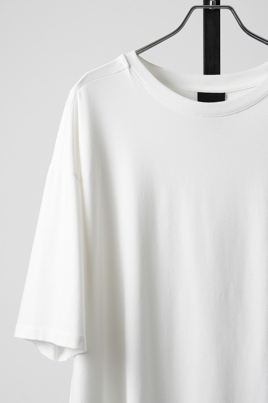 Load image into Gallery viewer, thom/krom ROUND NECK T-SHIRT / RELAXED FIT (OFF WHITE)