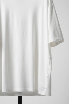 Load image into Gallery viewer, thom/krom ROUND NECK T-SHIRT / RELAXED FIT (OFF WHITE)