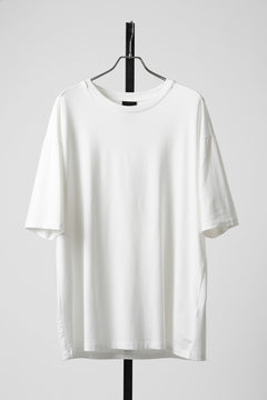 Load image into Gallery viewer, thom/krom ROUND NECK T-SHIRT / RELAXED FIT (OFF WHITE)
