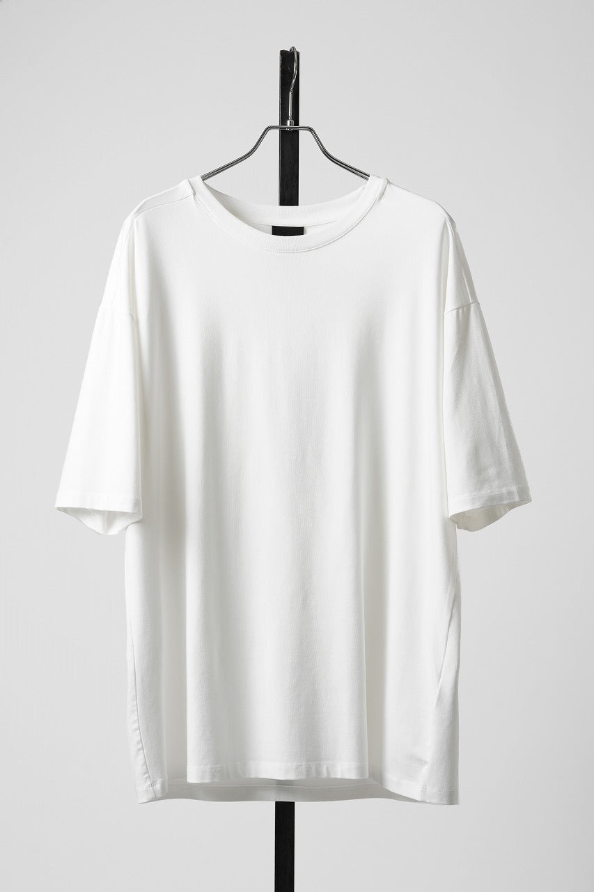 Load image into Gallery viewer, thom/krom ROUND NECK T-SHIRT / RELAXED FIT (OFF WHITE)