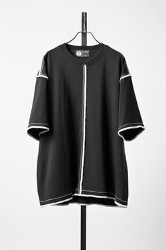 Load image into Gallery viewer, OBLADI BLACK T-SHIRT WIDTH BEIGE OVERLOCK STITCHING (BLACK)