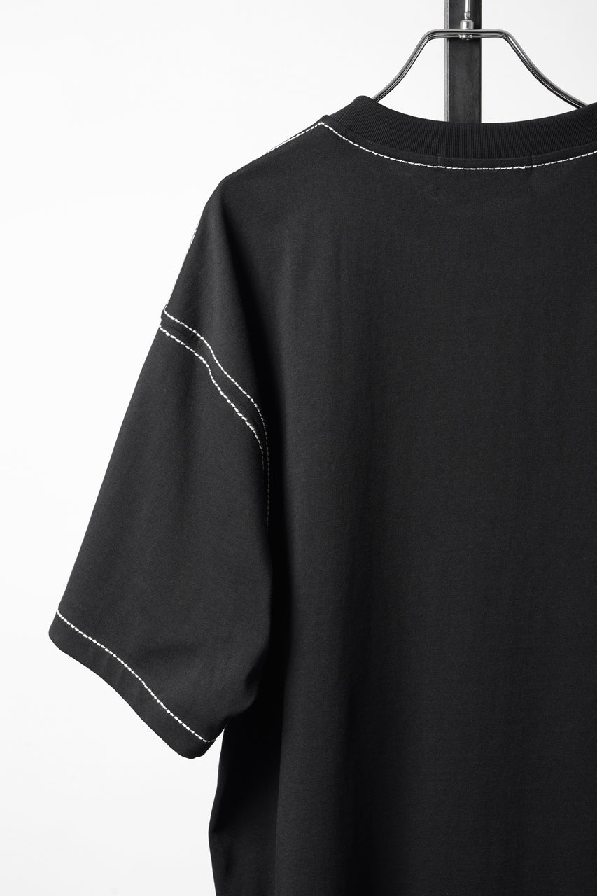 Load image into Gallery viewer, OBLADI BEIGE STITCHES ON BLACK T-SHIRT (BLACK)