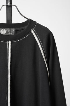 Load image into Gallery viewer, OBLADI RAGLAN LONG-SLEEVE T-SHIRT WIDTH BEIGE OVERLOCK STITCHING (BLACK)