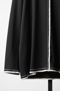 Load image into Gallery viewer, OBLADI RAGLAN LONG-SLEEVE T-SHIRT WIDTH BEIGE OVERLOCK STITCHING (BLACK)