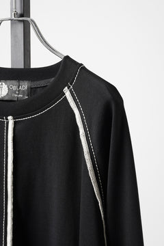 Load image into Gallery viewer, OBLADI RAGLAN LONG-SLEEVE T-SHIRT WIDTH BEIGE OVERLOCK STITCHING (BLACK)