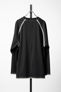 Load image into Gallery viewer, OBLADI RAGLAN LONG-SLEEVE T-SHIRT WIDTH BEIGE OVERLOCK STITCHING (BLACK)