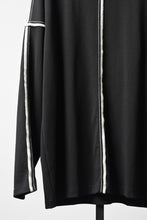 Load image into Gallery viewer, OBLADI DROP SHOULDER LONG SLEEVE T-SHIRT WIDTH BEIGE OVERLOCK STITCHING (BLACK)