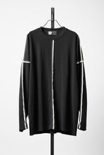 Load image into Gallery viewer, OBLADI DROP SHOULDER LONG SLEEVE T-SHIRT WIDTH BEIGE OVERLOCK STITCHING (BLACK)