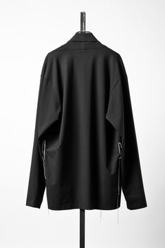 画像をギャラリービューアに読み込む, OBLADI CARDIGAN WITH BEIGE STITCHED POCKET (BLACK)