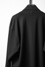 画像をギャラリービューアに読み込む, OBLADI CARDIGAN WITH BEIGE STITCHED POCKET (BLACK)
