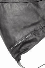 画像をギャラリービューアに読み込む, werkschwarz exclusive SHOULDER BAG 21p / PULL UP COW LEATHER (BLACK)